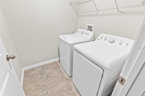 Adosado en alquiler en Ruskin, Florida, 3 dormitorios, 166.02 m2 № 2233389 - foto 16