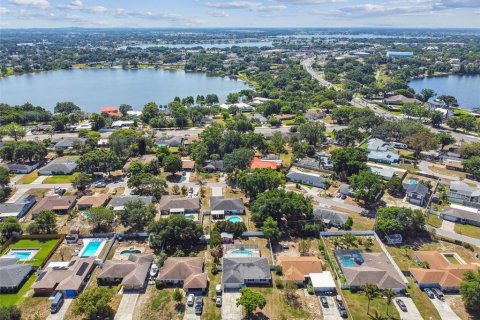 Купить виллу или дом в Уинтер-Хейвен, Флорида 6 комнат, 148.74м2, № 1842199 - фото 8