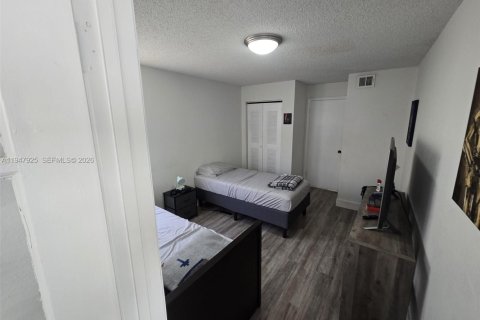 Снять в аренду кондоминиум в Санрайз, Флорида 2 спальни, 89.65м2, № 2005053 - фото 12