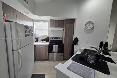 Снять в аренду кондоминиум в Санрайз, Флорида 2 спальни, 89.65м2, № 2005053 - фото 8