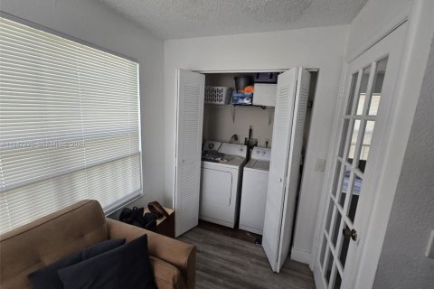 Снять в аренду кондоминиум в Санрайз, Флорида 2 спальни, 89.65м2, № 2005053 - фото 10