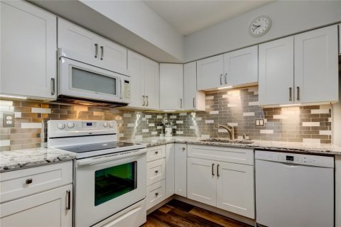 Condominio en venta en Clearwater, Florida, 1 dormitorio, 93.83 m2 № 1877313 - foto 14