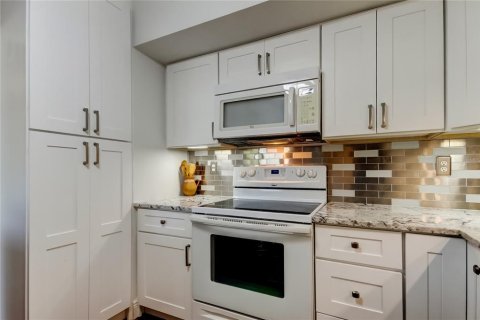 Condominio en venta en Clearwater, Florida, 1 dormitorio, 93.83 m2 № 1877313 - foto 15