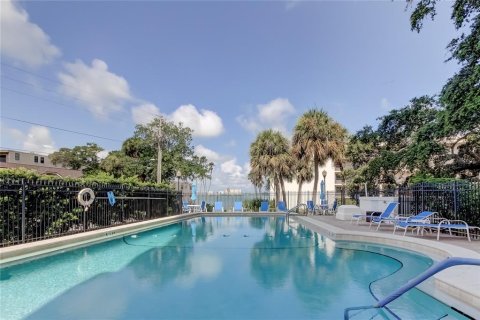 Condominio en venta en Clearwater, Florida, 1 dormitorio, 93.83 m2 № 1877313 - foto 5