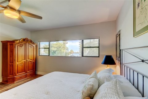 Condominio en venta en Clearwater, Florida, 1 dormitorio, 93.83 m2 № 1877313 - foto 20