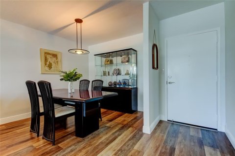 Condominio en venta en Clearwater, Florida, 1 dormitorio, 93.83 m2 № 1877313 - foto 7