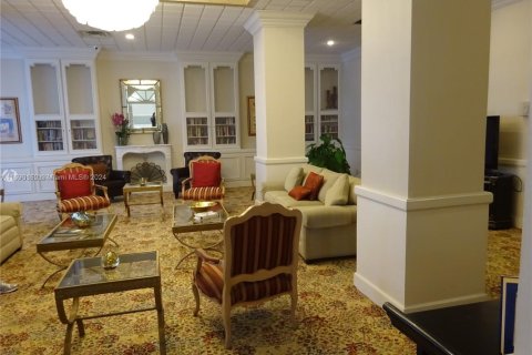 Купить кондоминиум в Холливуд, Флорида 3 спальни, 144.28м2, № 1933808 - фото 17