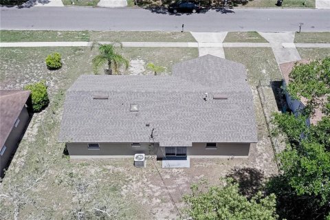 House in Apopka, Florida 3 bedrooms, 93.83 sq.m. № 1744893 - photo 14