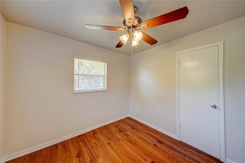 House in Apopka, Florida 3 bedrooms, 93.83 sq.m. № 1744893 - photo 5