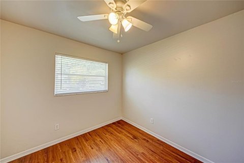 House in Apopka, Florida 3 bedrooms, 93.83 sq.m. № 1744893 - photo 6