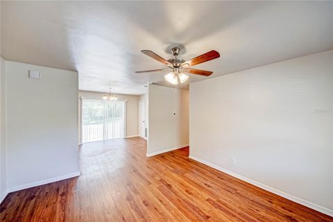 House in Apopka, Florida 3 bedrooms, 93.83 sq.m. № 1744893 - photo 19