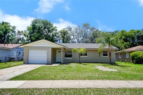 House in Apopka, Florida 3 bedrooms, 93.83 sq.m. № 1744893 - photo 1