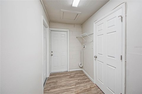House in Apopka, Florida 3 bedrooms, 93.83 sq.m. № 1744893 - photo 30