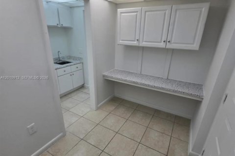 Купить кондоминиум в Хайалиа, Флорида 1 спальня, 35.49м2, № 2091140 - фото 5