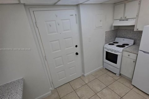Купить кондоминиум в Хайалиа, Флорида 1 спальня, 35.49м2, № 2091140 - фото 2