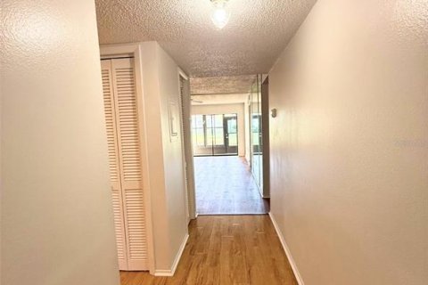 Copropriété à louer à Oldsmar, Floride: 2 chambres, 101.64 m2 № 1516843 - photo 3