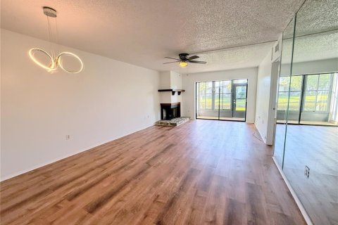 Copropriété à louer à Oldsmar, Floride: 2 chambres, 101.64 m2 № 1516843 - photo 7