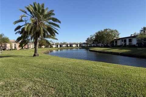 Copropriété à louer à Oldsmar, Floride: 2 chambres, 101.64 m2 № 1516843 - photo 14