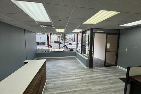 Propiedad comercial en alquiler en Jacksonville, Florida № 1525182 - foto 1