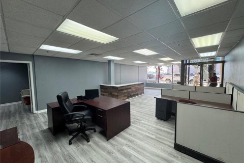 Propiedad comercial en alquiler en Jacksonville, Florida № 1525182 - foto 4