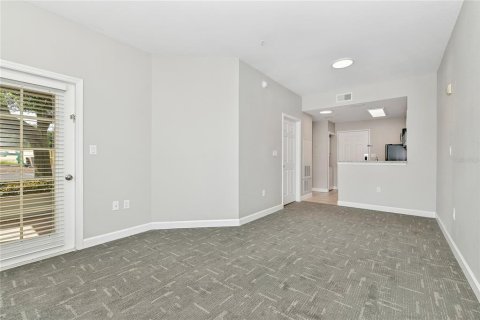 Apartamento en alquiler en Kissimmee, Florida, 1 dormitorio, 46.92 m2 № 2103411 - foto 3