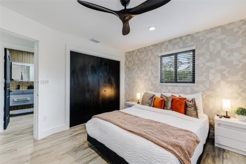 Villa ou maison à vendre à Miami, Floride: 6 chambres, 243.22 m2 № 2055539 - photo 25