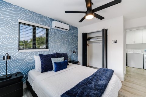 Villa ou maison à vendre à Miami, Floride: 6 chambres, 243.22 m2 № 2055539 - photo 11