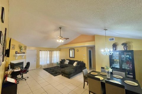 Villa ou maison à vendre à Orlando, Floride: 3 chambres, 138.98 m2 № 2139719 - photo 8