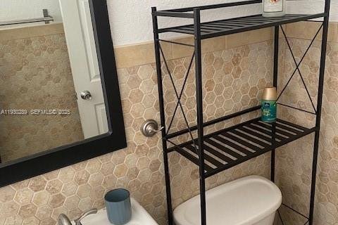 Copropriété à louer à Miami Beach, Floride: 41.06 m2 № 1989106 - photo 12