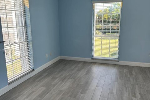Condo à Pembroke Pines, Floride, 2 chambres  № 2038004
