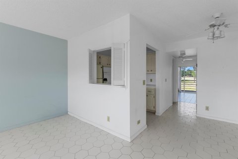 Купить кондоминиум в Дирфилд-Бич, Флорида 3 комнаты, 54.91м2, № 2245478 - фото 7