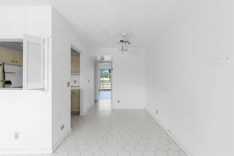 Купить кондоминиум в Дирфилд-Бич, Флорида 3 комнаты, 54.91м2, № 2245478 - фото 8