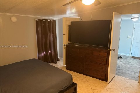 Appartement à louer à Opa-locka, Floride: 2 chambres № 2267979 - photo 19