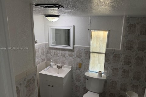 Appartement à louer à Opa-locka, Floride: 2 chambres № 2267979 - photo 25