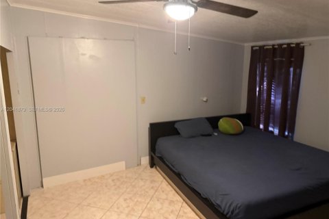 Appartement à louer à Opa-locka, Floride: 2 chambres № 2267979 - photo 16