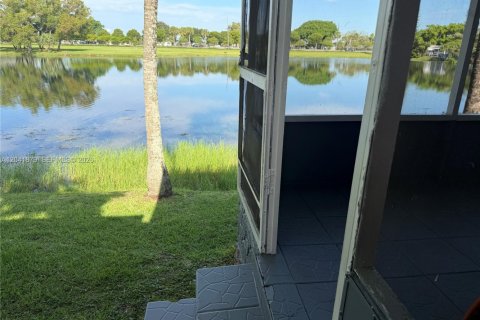 Appartement à louer à Opa-locka, Floride: 2 chambres № 2267979 - photo 29