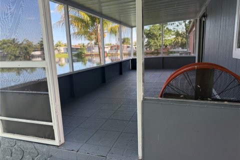 Appartement à louer à Opa-locka, Floride: 2 chambres № 2267979 - photo 30