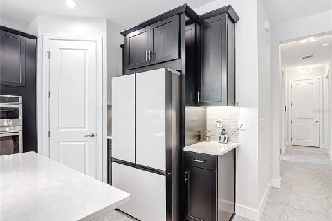 Купить виллу или дом в Пайнсиана, Флорида 8 комнат, 219.53м2, № 2108376 - фото 12
