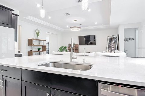 Купить виллу или дом в Пайнсиана, Флорида 8 комнат, 219.53м2, № 2108376 - фото 15