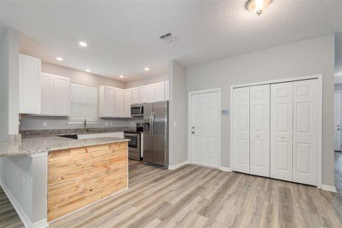 Купить виллу или дом в Деланд, Флорида 3 комнаты, 132.85м2, № 1858207 - фото 9