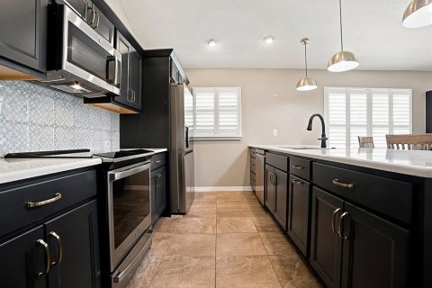 House in The Villages, Florida 3 bedrooms, 168.15 sq.m. № 2147501 - photo 7