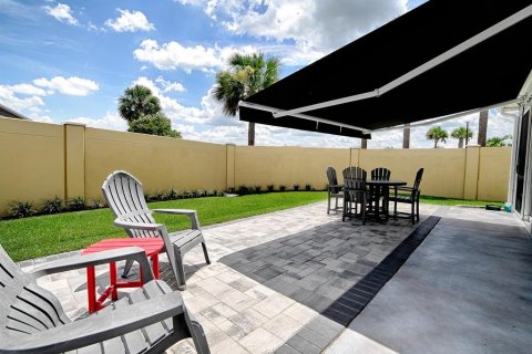 House in The Villages, Florida 3 bedrooms, 168.15 sq.m. № 2147501 - photo 3