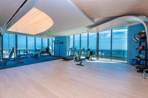 Condo in Miami, Florida, 1 bedroom № 1935508 - photo 22