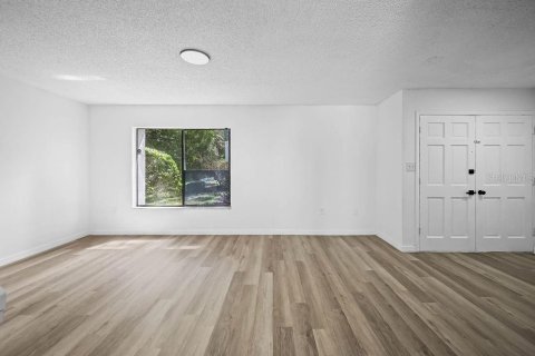 Touwnhouse à vendre à Casselberry, Floride: 3 chambres, 142.33 m2 № 2391152 - photo 14