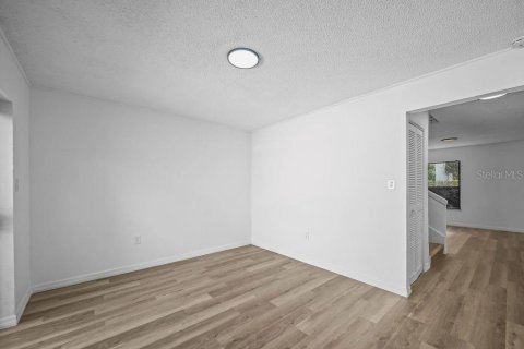 Touwnhouse à vendre à Casselberry, Floride: 3 chambres, 142.33 m2 № 2391152 - photo 7