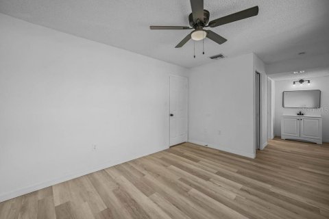 Touwnhouse à vendre à Casselberry, Floride: 3 chambres, 142.33 m2 № 2391152 - photo 11