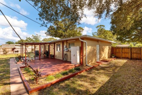 House in Saint Petersburg, Florida 3 bedrooms, 97.55 sq.m. № 1746517 - photo 27
