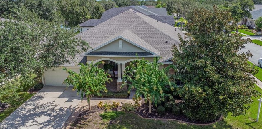 Casa en Land O' Lakes, Florida 4 dormitorios, 254.37 m2 № 1906737
