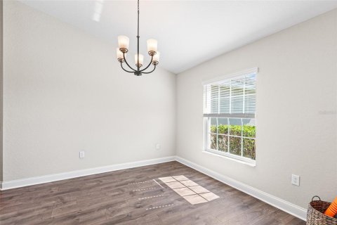 House in Lakeland, Florida 4 bedrooms, 174.28 sq.m. № 1909757 - photo 12