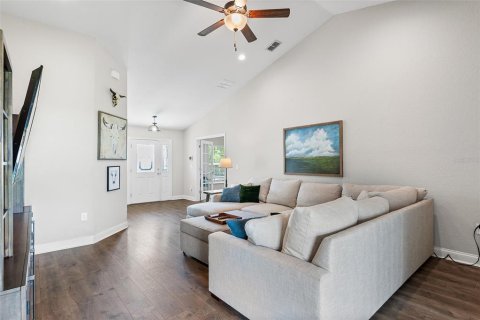 House in Lakeland, Florida 4 bedrooms, 174.28 sq.m. № 1909757 - photo 16